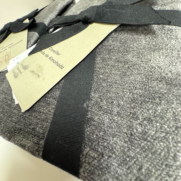 West Elm Striated Chenille Standard Size Pillow Sham Pair Graphite Gray NEW - Picture 6 of 8